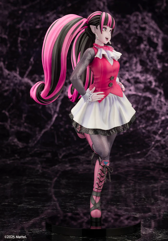 MONSTER HIGH™ Draculaura™ BISHOUJO STATUE - Image 7